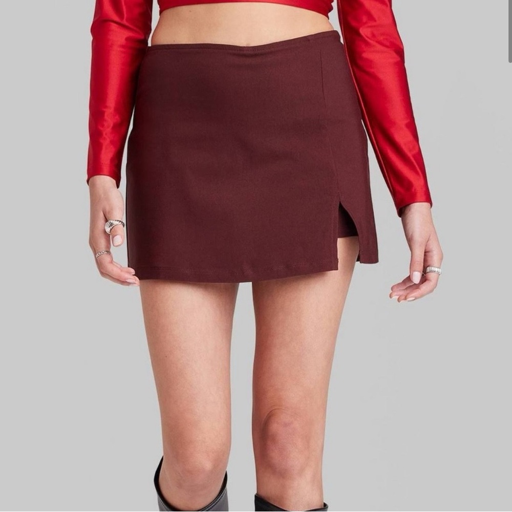 Burgandy mini skirt with slit